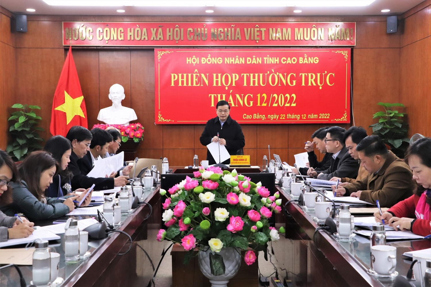 Phó Bí thư Thường trực Tỉnh ủy, Chủ tịch HĐND tỉnh Triệu Đình Lê phát biểu chỉ đạo phiên họp