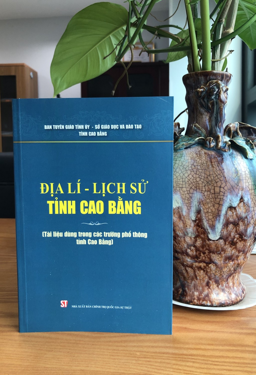 Ra mắt cuốn sách “Địa lí - Lịch sử tỉnh Cao Bằng”