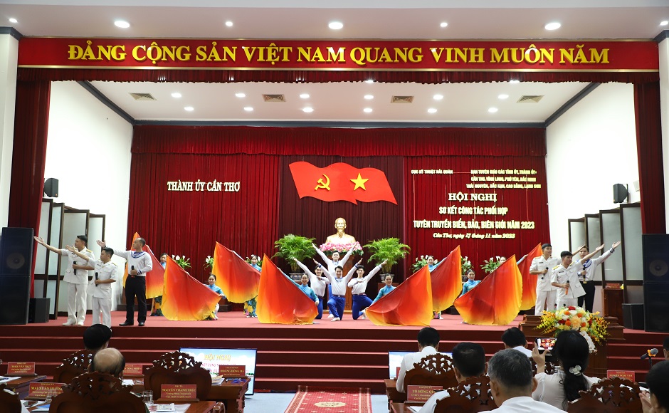 Một tiết mục văn nghệ chào mừng